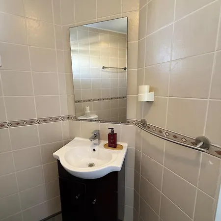 Ferias Em - Oura Apartment *